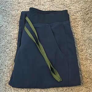 Figs Zamora - Quiet Navy